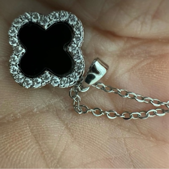 Neiman Marcus Stainless Steel Black Lucky Clover Necklace - Picture 3 of 5